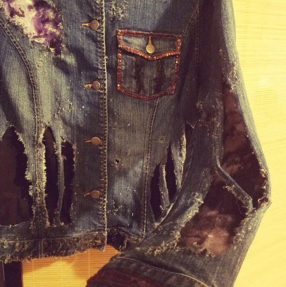 Distressed tie dyed denim jacket - Picture 3 of 4